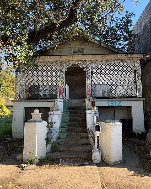 1st image of 1310 S Gayoso St