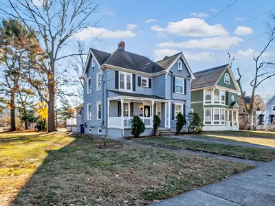 208 Center Street, West Haven, CT, 06516