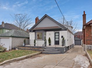 40 Leroy Ave, Toronto, ON M4J 4G8