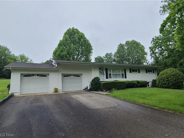 54837 Indiana St, Martins Ferry, OH 43935