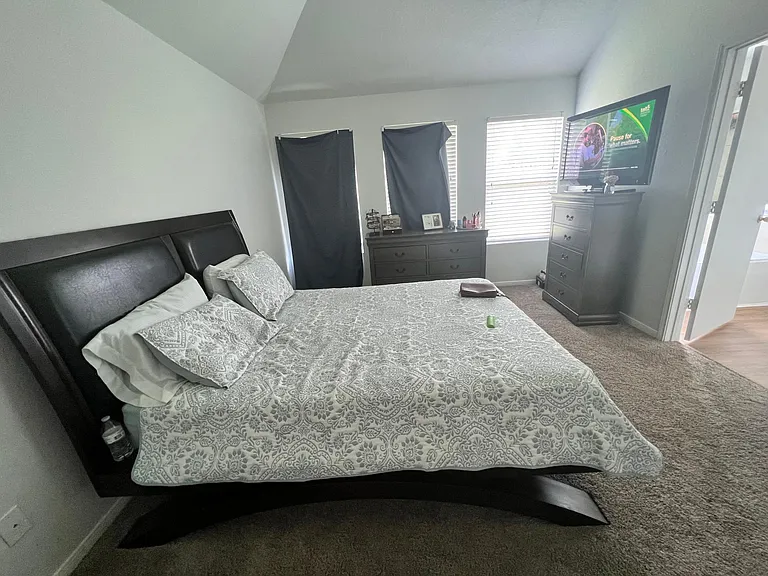 8715 Leadore Dr — Photo 5