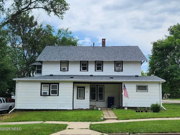 426 1st St NW/66 5th Ave NW, 426 1st St NW #1, Watertown, SD 57201