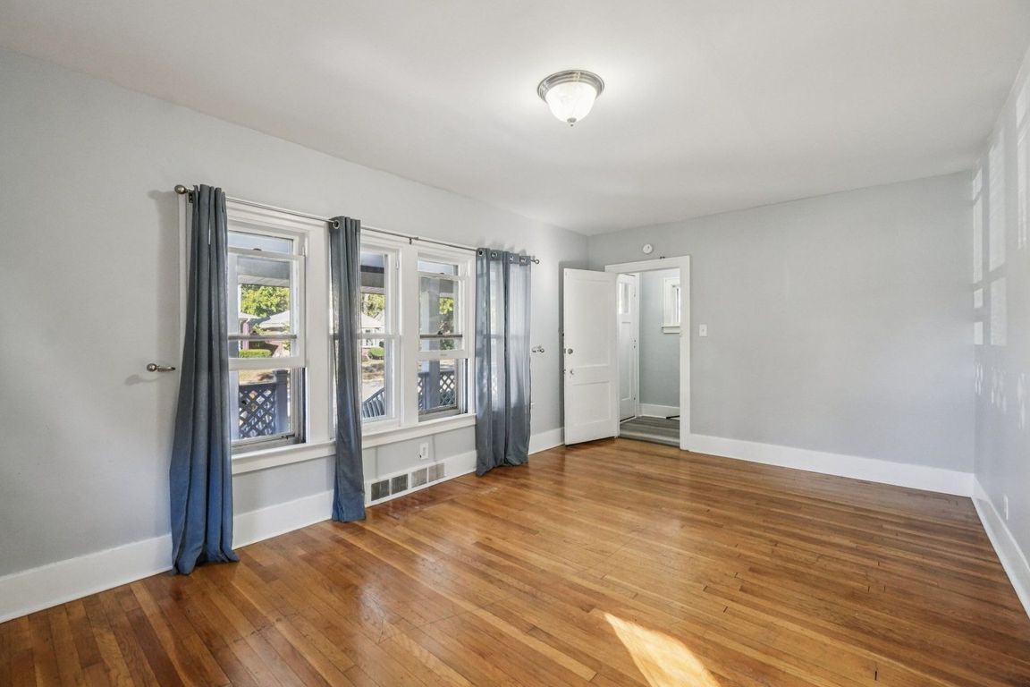 next background image