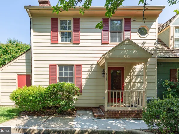 823 College Ave, Fredericksburg, VA 22401