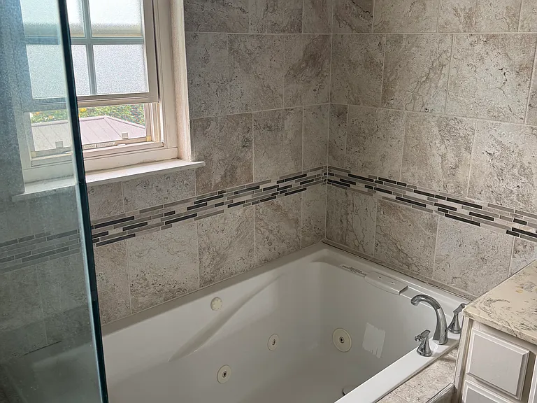 1820 E North Hills Dr — Photo 13