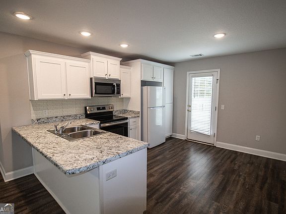 4th image of 136 Bull Bay Dr