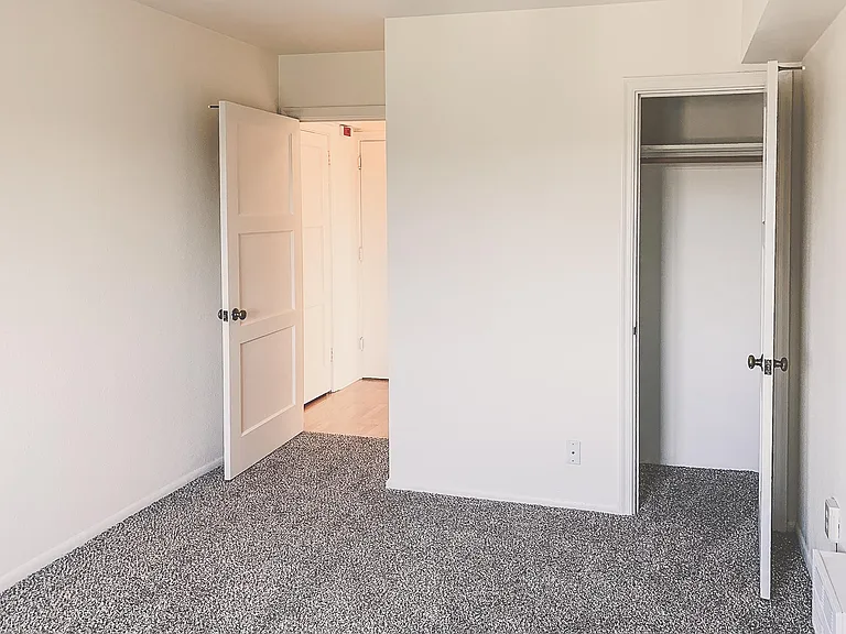 Park Tower Apartments — Photo 108