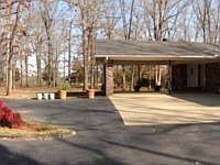 2nd image of 1411 Oakgrove Rd