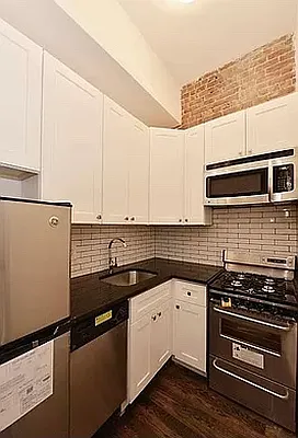 Rented by Corcoran | media 3