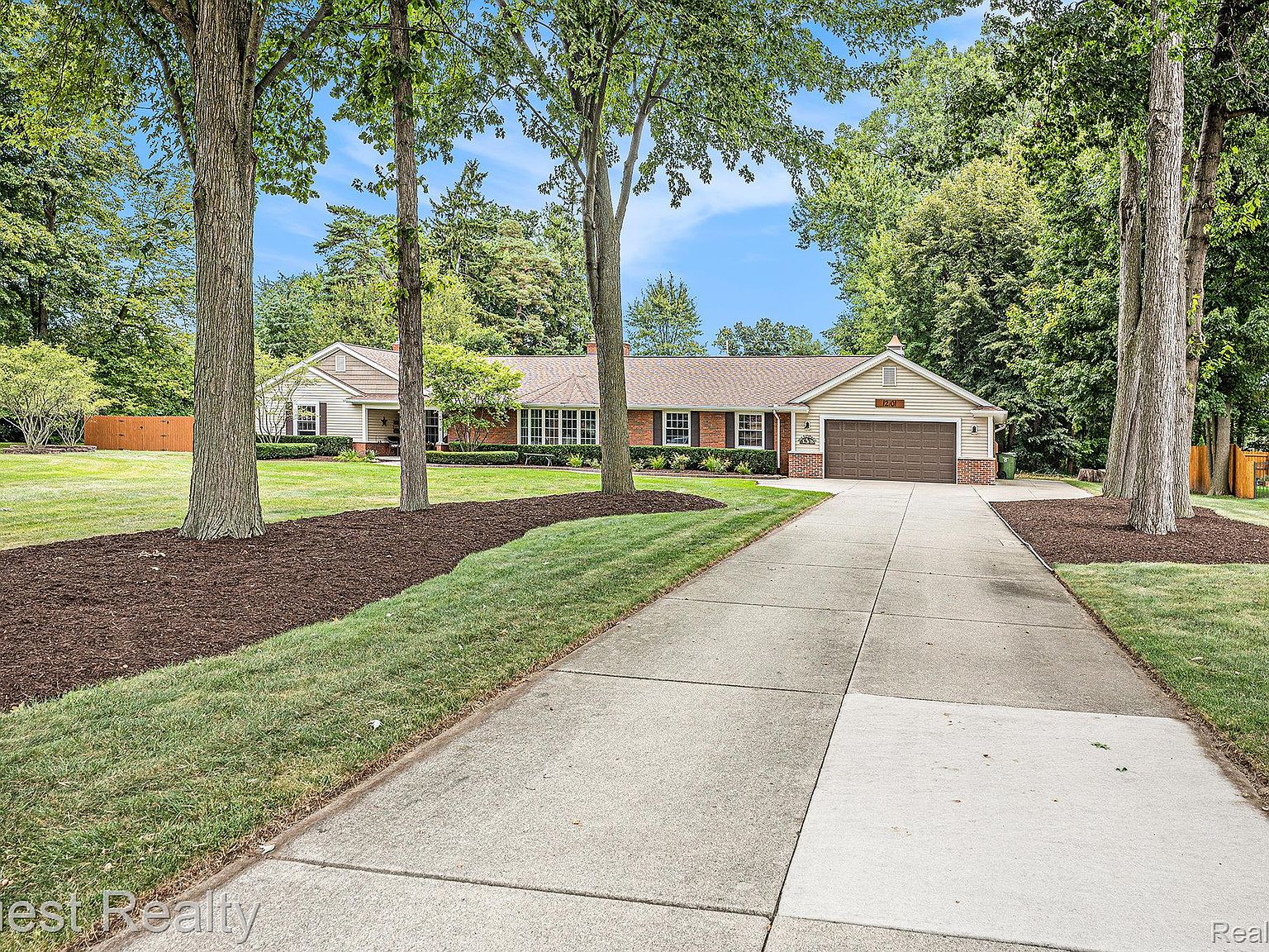 A*I様 House on the Hill Checker 1210 Lindsay Rd, Oxon Hill, MD 20745 | Redfin