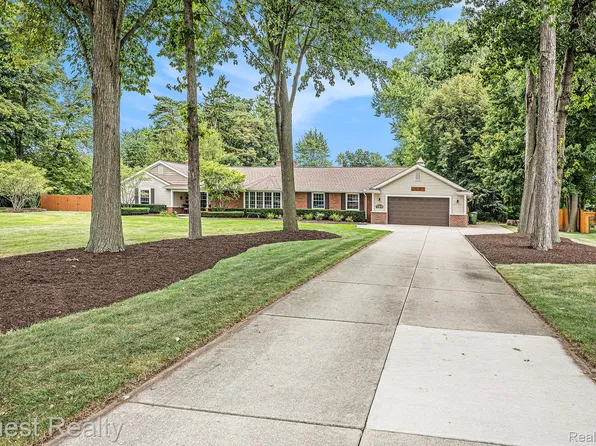12101 Anthony Dr, Shelby Township, MI 48315