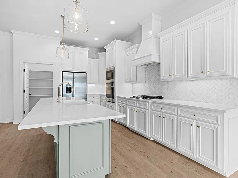 5582 Timberwind Cir — Photo 11