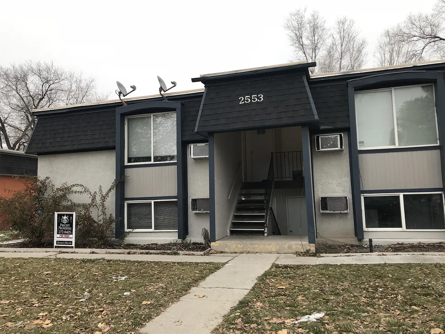 2553 South Lake Park Cr - 2 — Photo 2