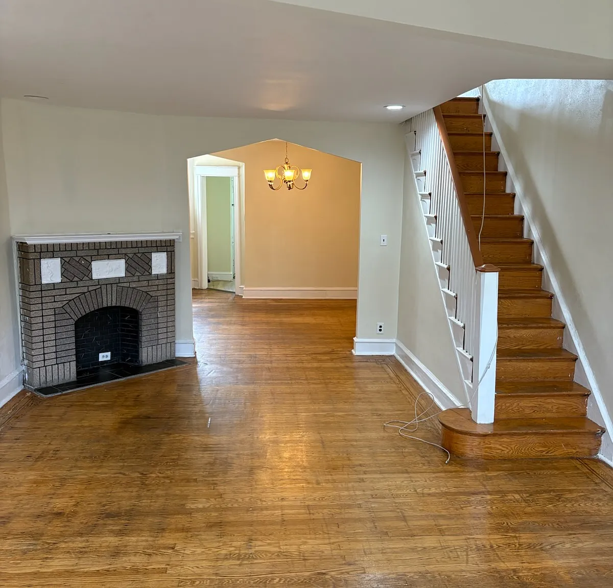 3 bed, 1260 sqft, $1,700 — Photo 2