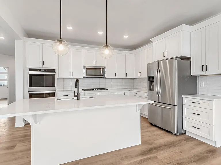 9549 N Aster Dr — Photo 4