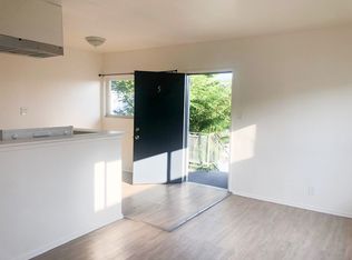 130 W Hoover Ave APT 5, Orange, CA 92867