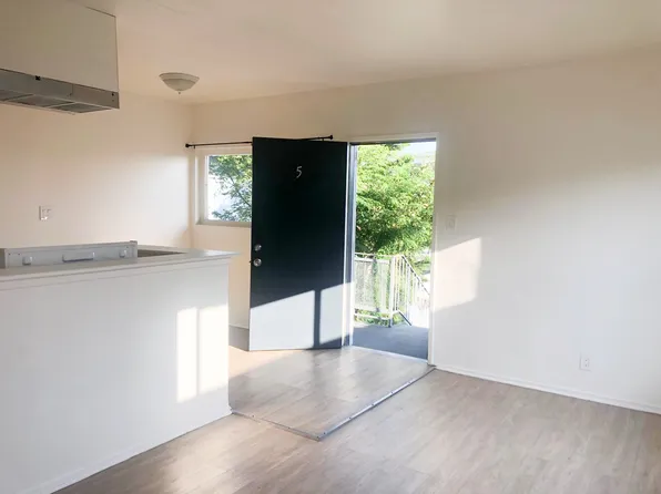 130 W Hoover Ave, Orange, CA