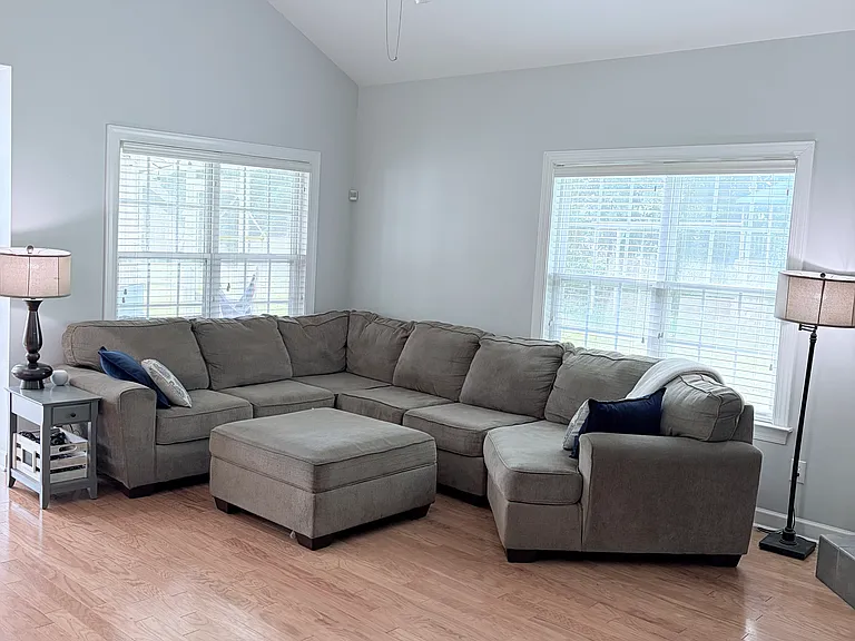 31 Arlene Dr — Photo 3