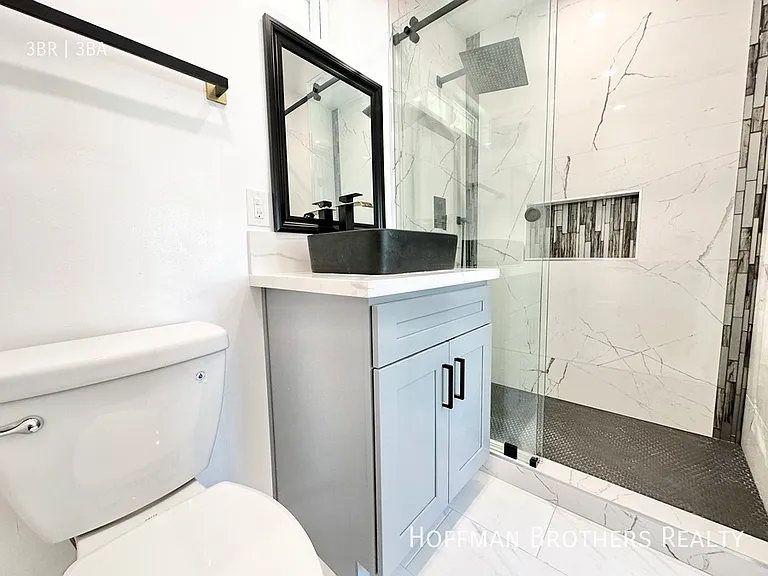 6243 Platt Ave — Photo 11