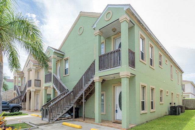 1st image of 117 E Lantana St