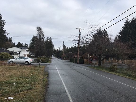 4th image of 2426 101st Ave NE