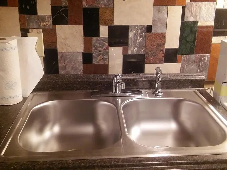 2424 Winding Way — Photo 5