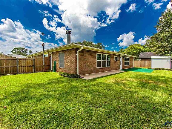 2nd image of 28 Mary Hughes Cir