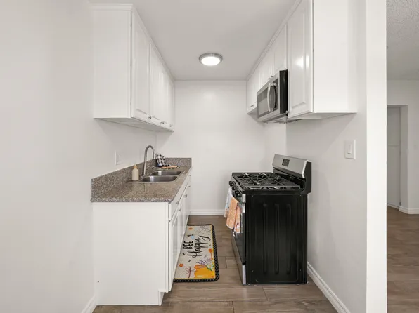 11100 Pangborn Ave., 11100 Pangborn Ave, Downey, CA 90241