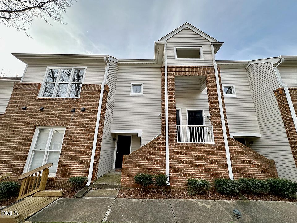 1st image of 1050 Washington St Unit 201