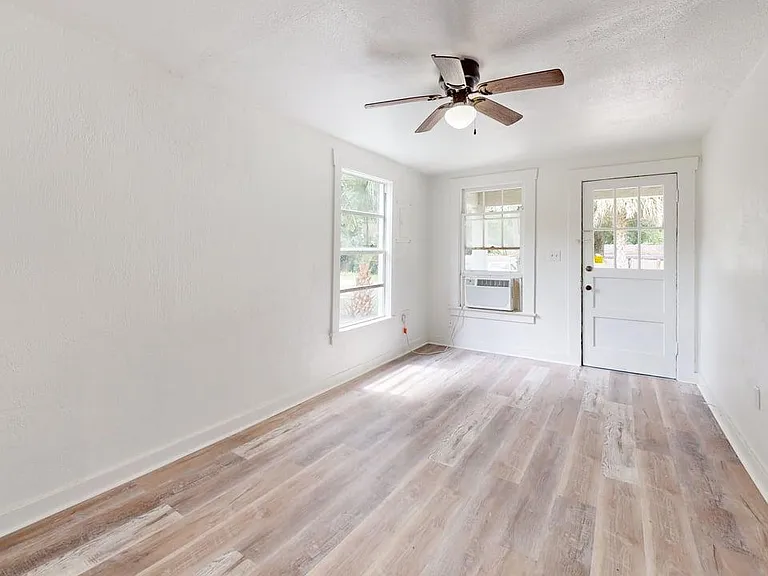 738 Wood St #A — Photo 18