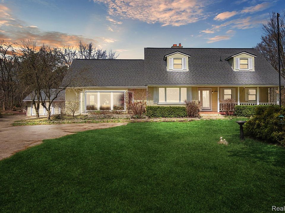 1st image of 3130 Bel Aire Dr