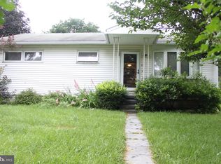 176 Florence Dr, Harrisburg, PA 17112