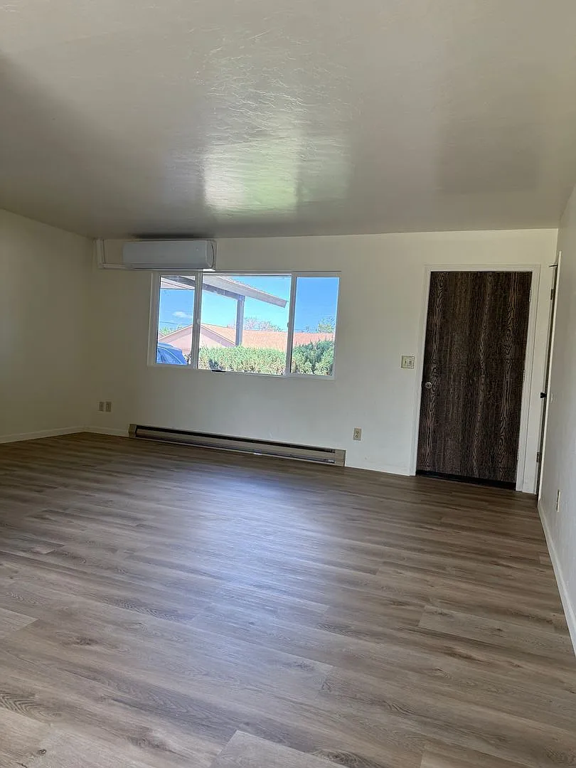 3 Bedroom, 2 bath home located in the heart of Prescott Valley. — Photo 2
