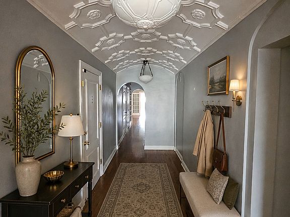Foyer/Entryway