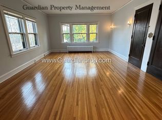 2000 Grand Ave S #4, Minneapolis, MN 55405