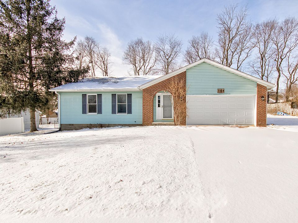 1st image of 754 E Meadowlands Dr