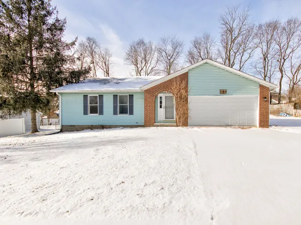 754 E Meadowlands Dr, Ellettsville, IN 47429