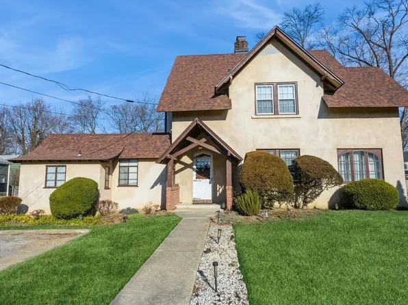 254 Lena Avenue, Freeport, NY 11520