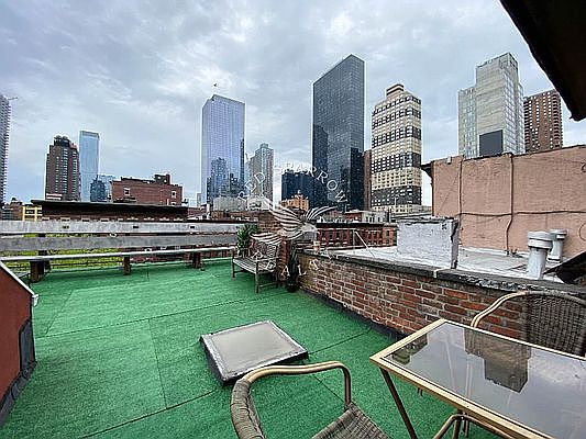 1st image of 526 9th Ave APT 4