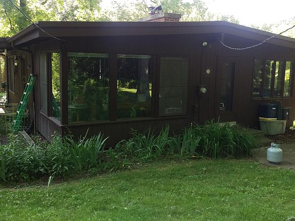 2nd image of 839 Mount Pleasant Ave
