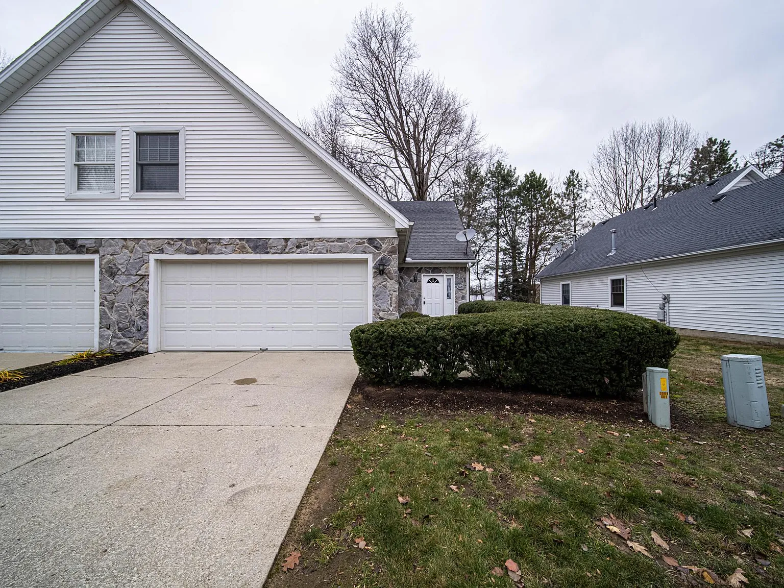 3 bed, 1764 sqft, $2,050 — Photo 2