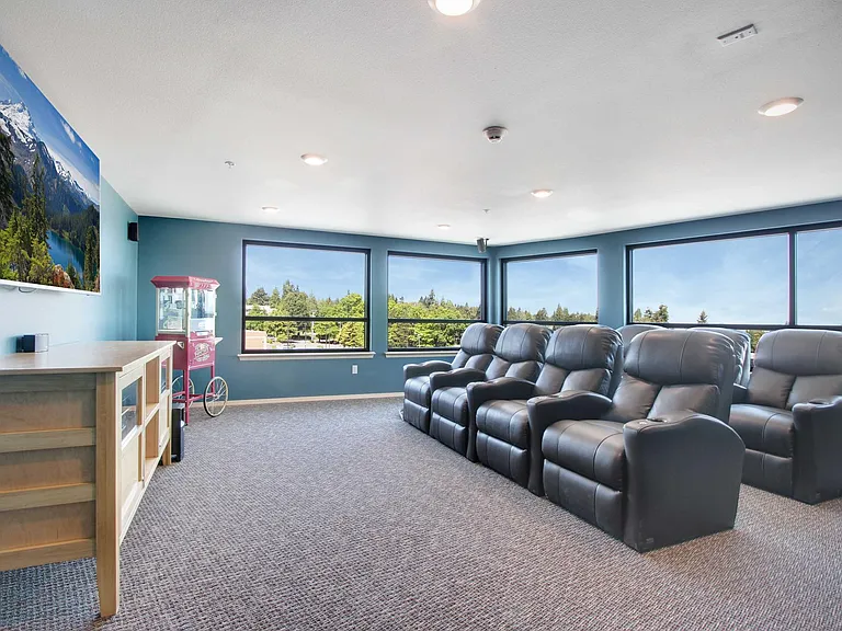 Tukwila Village Senior Living Apartments — Photo 38