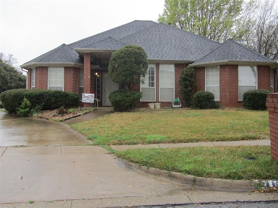 1st image of 2418 Black Spruce Ct