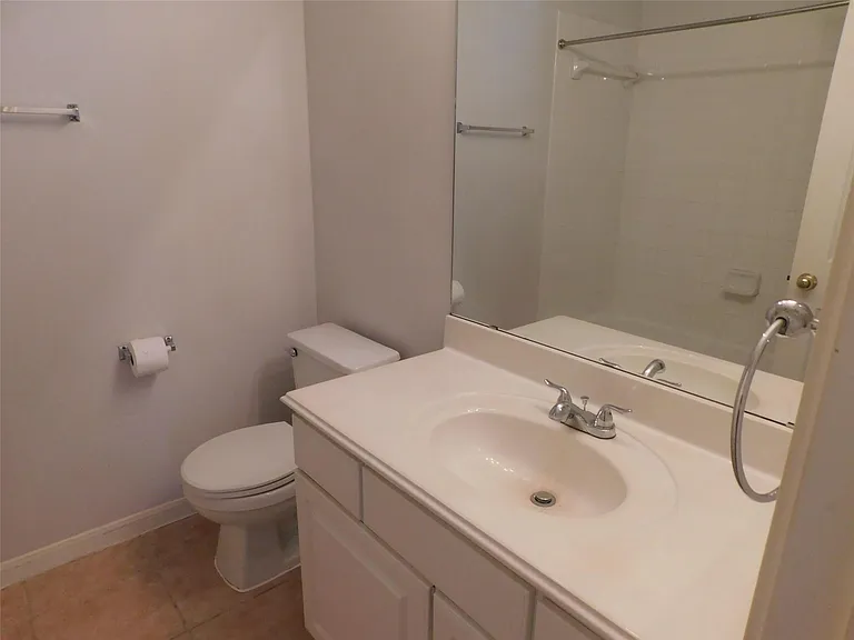 2710 Grants Lake Blvd #F4 — Photo 29