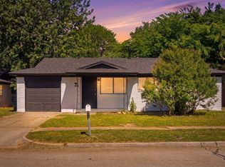 1520 McDonald Dr, Midwest City, OK 73130