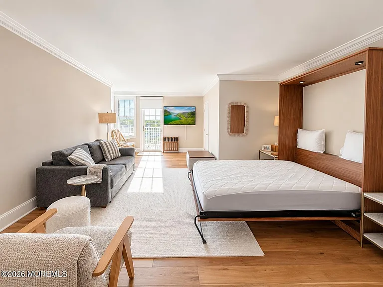 700 Ocean Ave #501 — Photo 3