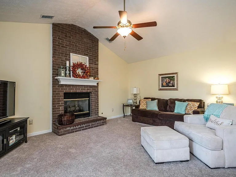2nd Living Room