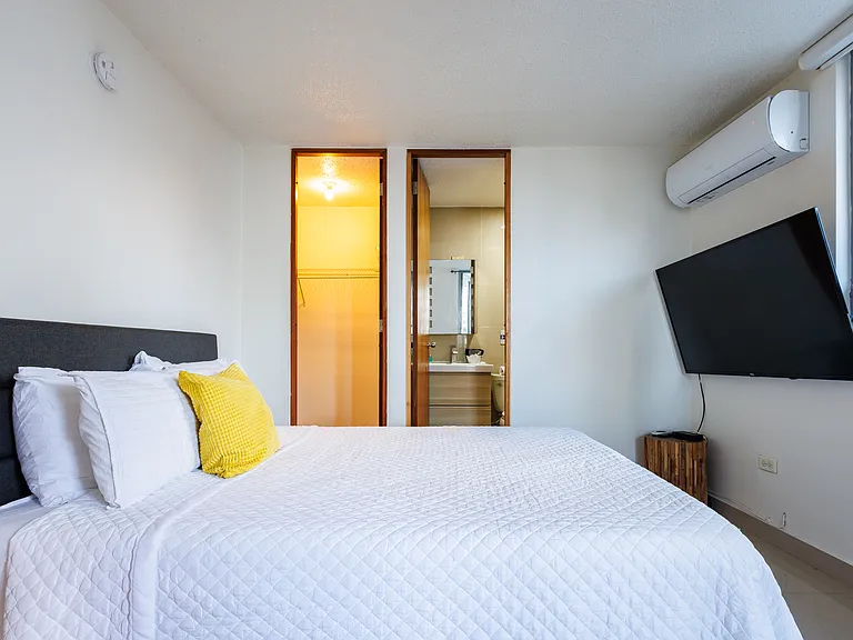 1353 Calle Aldea #3B — Photo 19