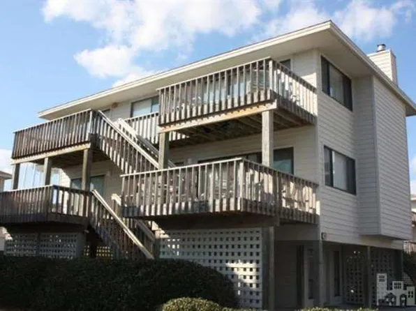 13 Sea Oats Ln, Wrightsville Beach, NC 28480