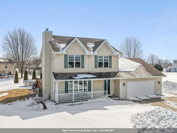 623 Summer Winds Dr, Green Bay, WI 54311